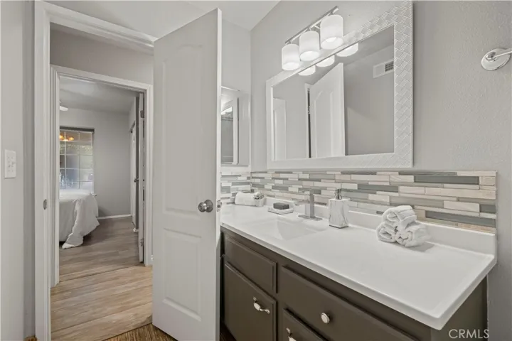 26859 Palacete Drive, Valencia, California 91354