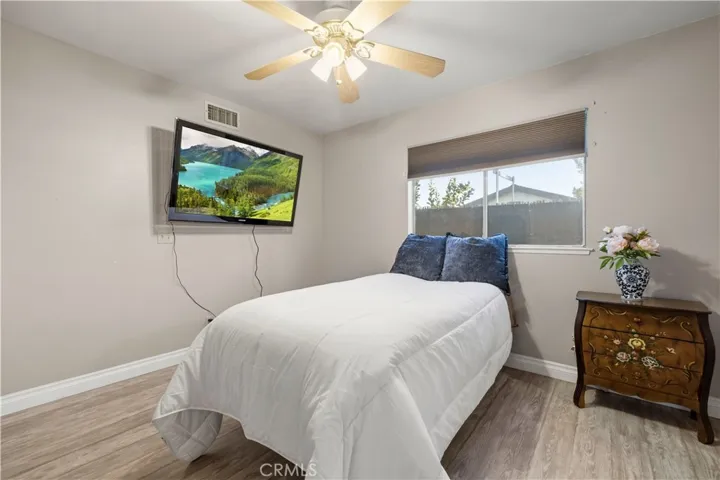 26859 Palacete Drive, Valencia, California 91354