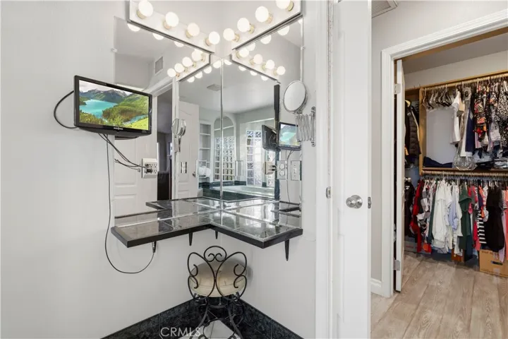 26859 Palacete Drive, Valencia, California 91354