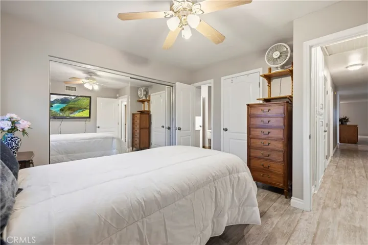 26859 Palacete Drive, Valencia, California 91354