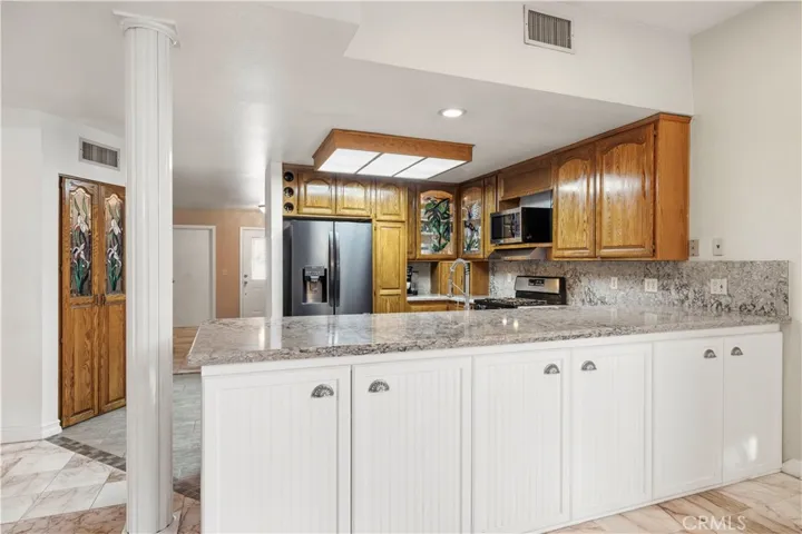 26859 Palacete Drive, Valencia, California 91354