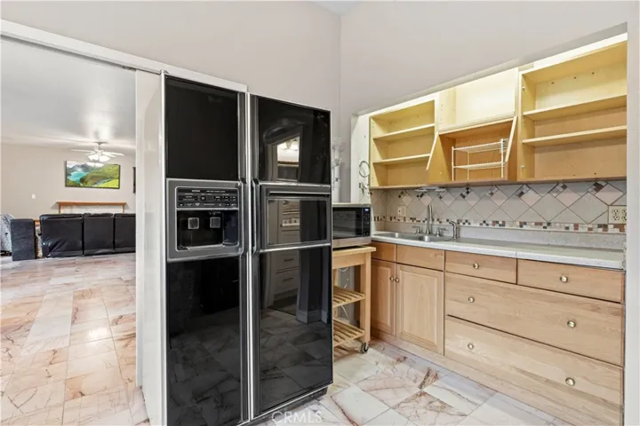 26859 Palacete Drive, Valencia, California 91354