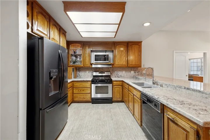 26859 Palacete Drive, Valencia, California 91354