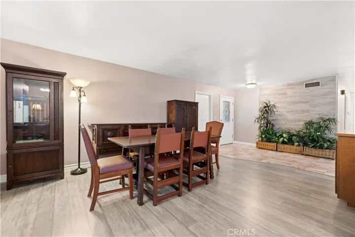 26859 Palacete Drive, Valencia, California 91354