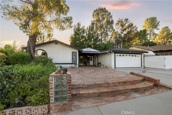 26859 Palacete Drive, Valencia, California 91354