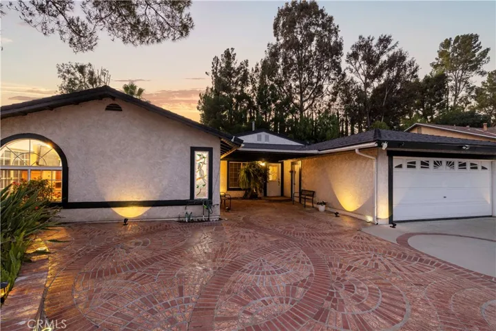 26859 Palacete Drive, Valencia, California 91354