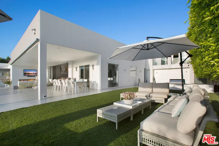 2791 Ellison Drive, Beverly Hills, California 90210