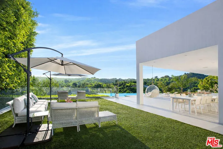2791 Ellison Drive, Beverly Hills, California 90210