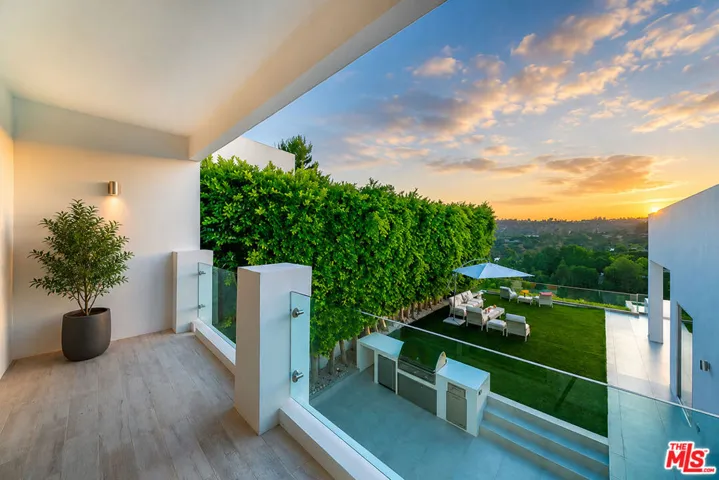 2791 Ellison Drive, Beverly Hills, California 90210