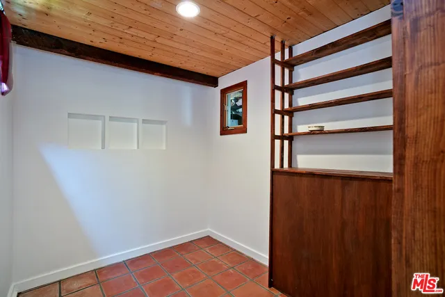 2035 Selby Avenue, Los Angeles, California 90025