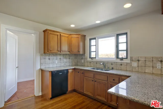 2035 Selby Avenue, Los Angeles, California 90025