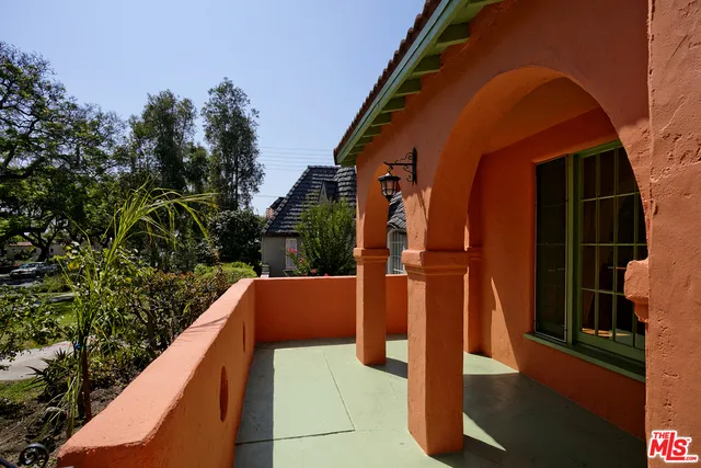 2035 Selby Avenue, Los Angeles, California 90025