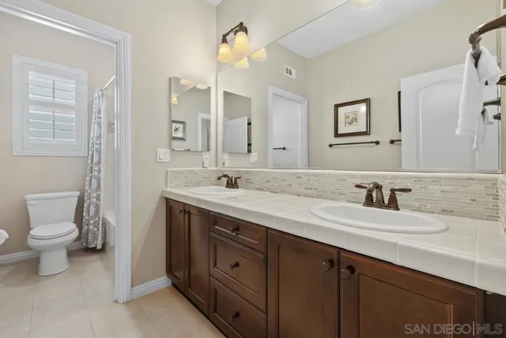 8496 Lower Scarborough Lane, San Diego, California 92127