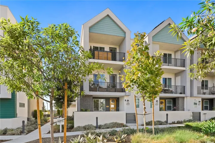 257 Sash, Irvine, California 92618