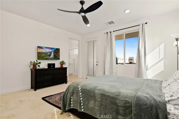 257 Sash, Irvine, California 92618
