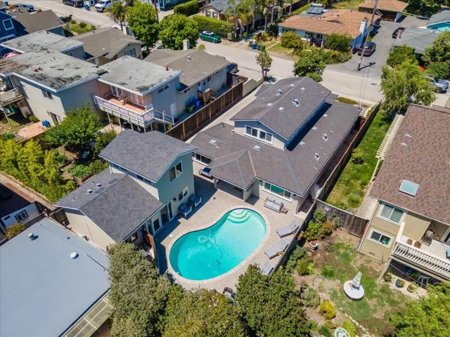 2722 Warren Street, Santa Cruz, California 95062