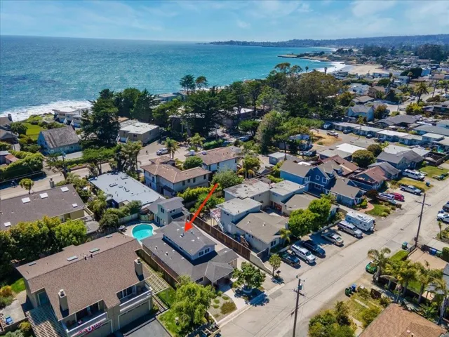2722 Warren Street, Santa Cruz, California 95062