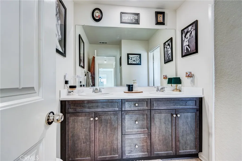 Upstairs guest bathroom