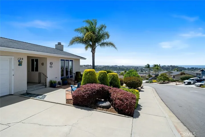 120 Surf St., Pismo Beach, California 93449