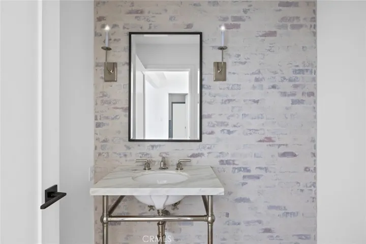 734 Cameo Highlands, Corona Del Mar, California 92625