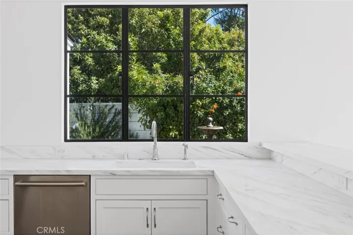 734 Cameo Highlands, Corona Del Mar, California 92625
