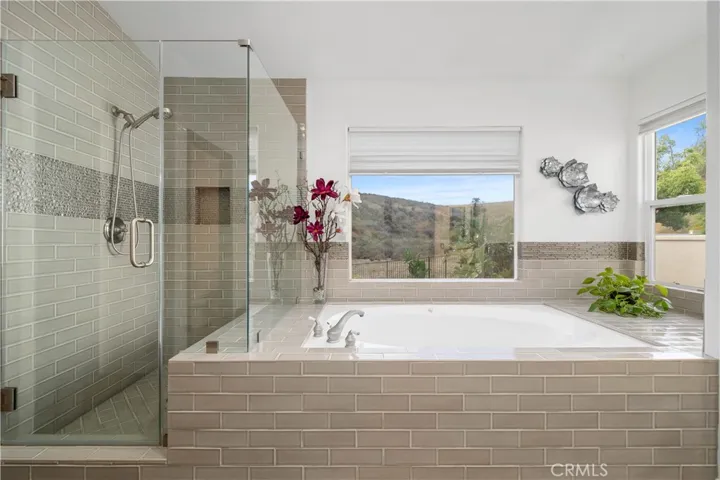 5919 County Oak Road, Woodland Hills, California 91367