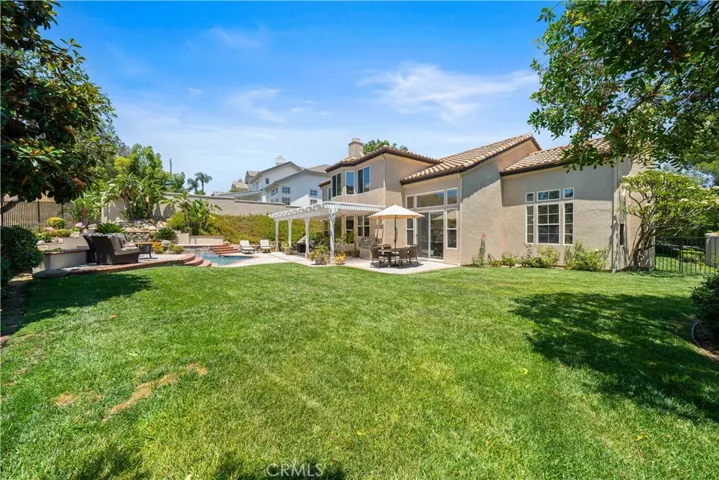 5919 County Oak Road, Woodland Hills, California 91367