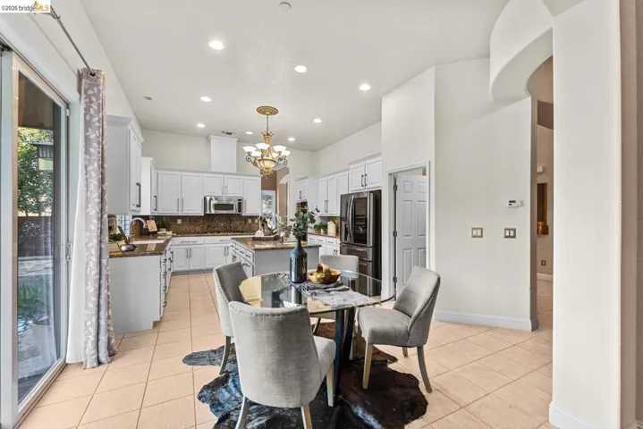 4513 Maryam Ct, Fair Oaks, California 95628