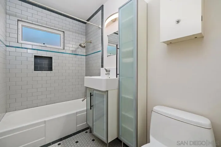 1530 Upas Street, San Diego, California 92103