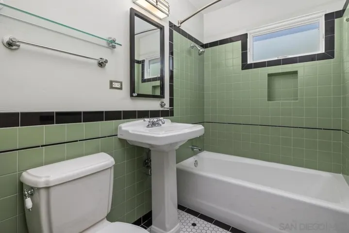 1530 Upas Street, San Diego, California 92103