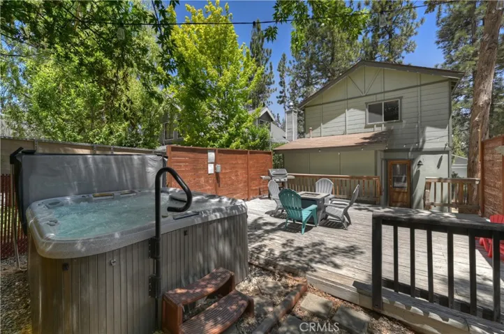 218 E Barker Boulevard, Big Bear City, California 92314 — photo 4