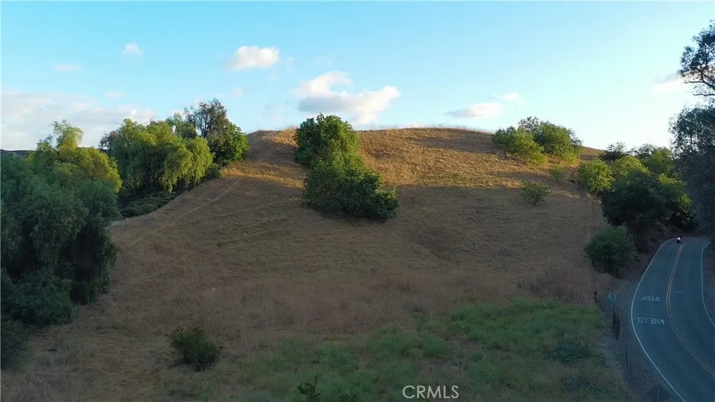 Photos may include virtual staging and / or alternation for visualization purposes.