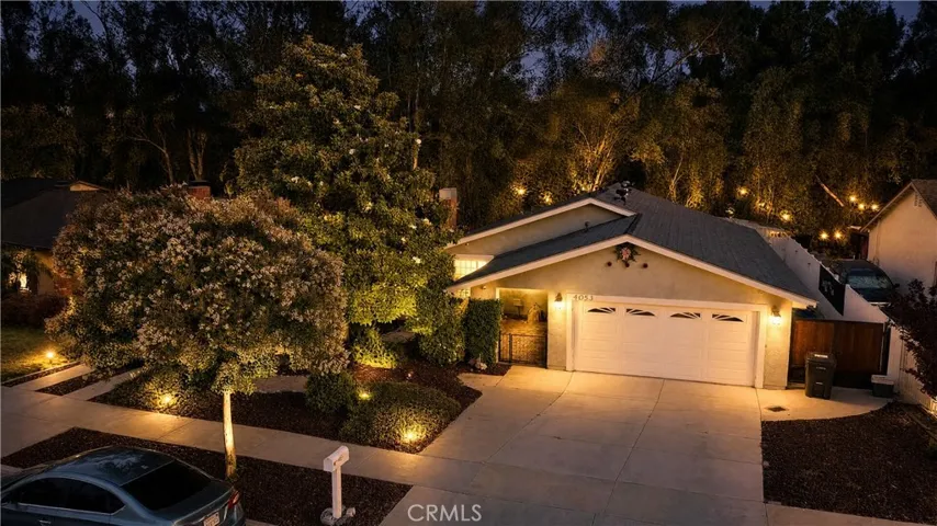 Photos may include virtual staging and / or alternation for visualization purposes.