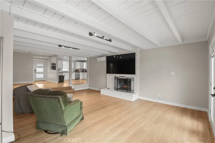 100 W Bort Street, Long Beach, California 90805