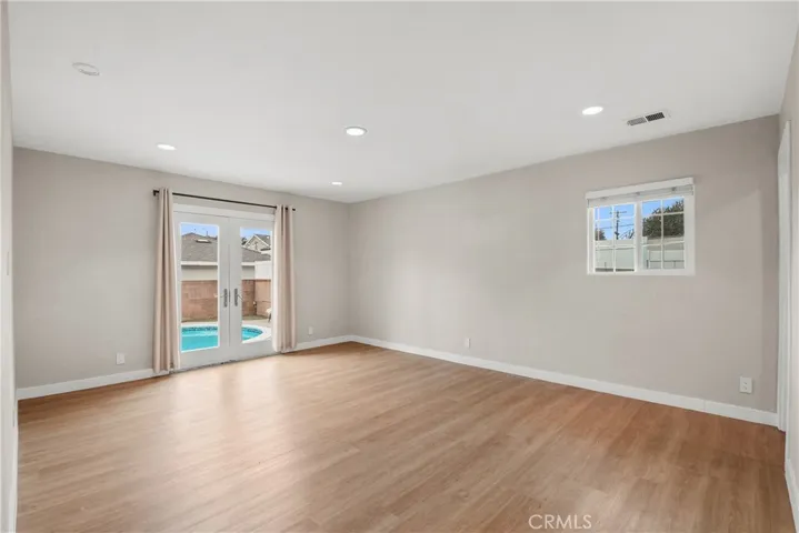 100 W Bort Street, Long Beach, California 90805