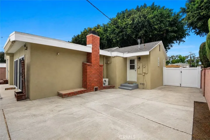 100 W Bort Street, Long Beach, California 90805
