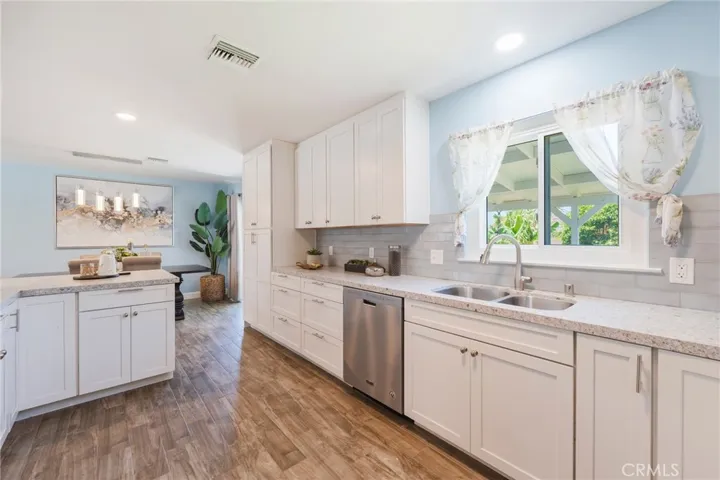 7211 Grandoaks, Stanton, California 90680