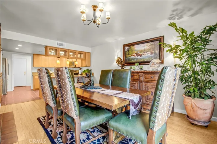 2607 Dove Creek Lane B, Pasadena, California 91107