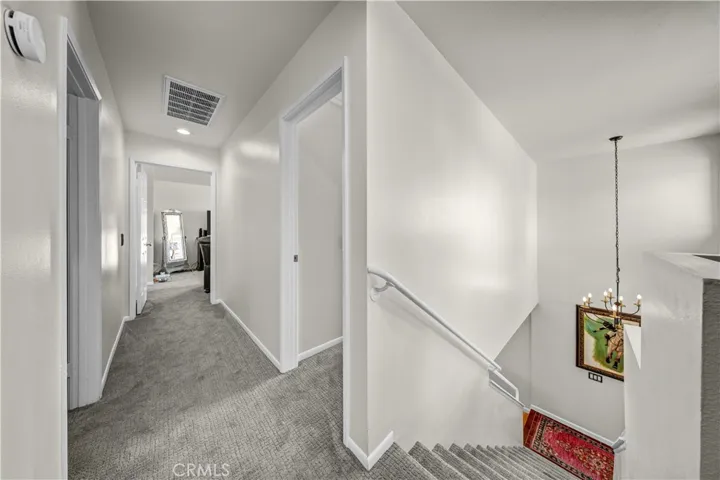 2607 Dove Creek Lane B, Pasadena, California 91107