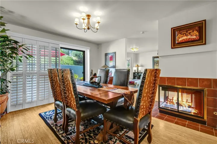2607 Dove Creek Lane B, Pasadena, California 91107
