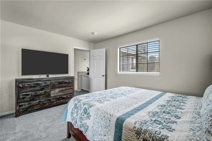 2607 Dove Creek Lane B, Pasadena, California 91107