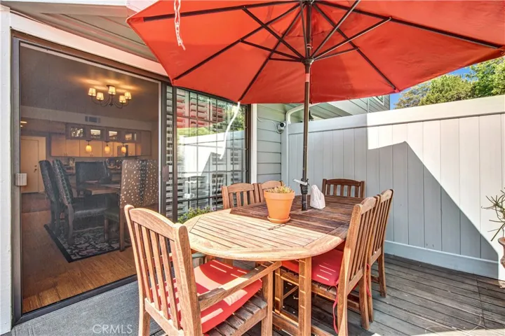 2607 Dove Creek Lane B, Pasadena, California 91107
