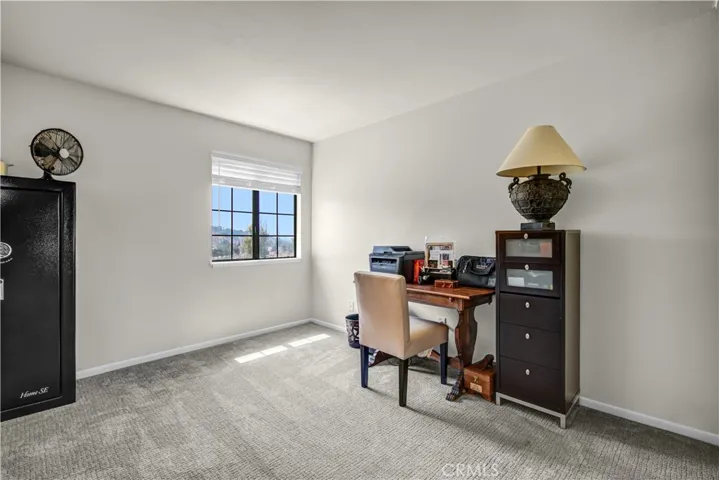 2607 Dove Creek Lane B, Pasadena, California 91107