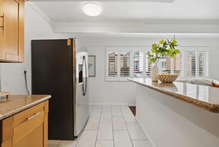 576 Sylvan Street 15, Daly City, California 94014