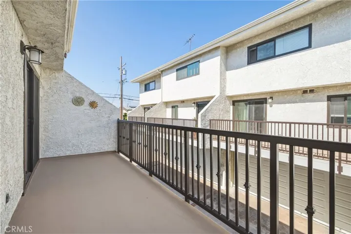 2615 Ruhland Avenue 15, Redondo Beach, California 90278