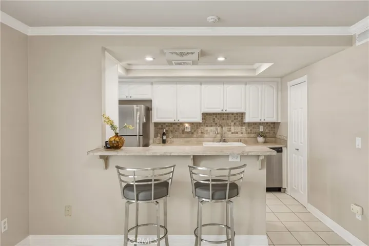 2615 Ruhland Avenue 15, Redondo Beach, California 90278