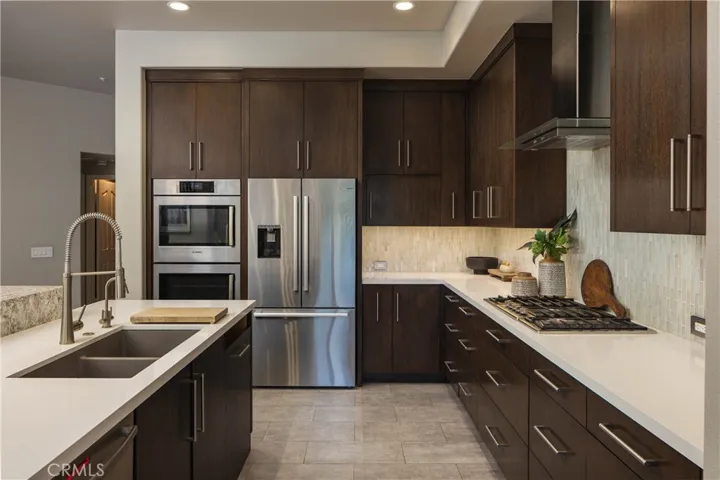 23449 Sandstone, Mission Viejo, California 92692