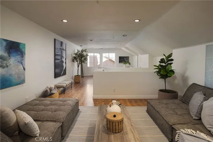 23449 Sandstone, Mission Viejo, California 92692