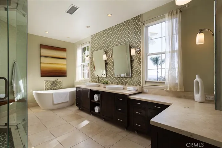23449 Sandstone, Mission Viejo, California 92692