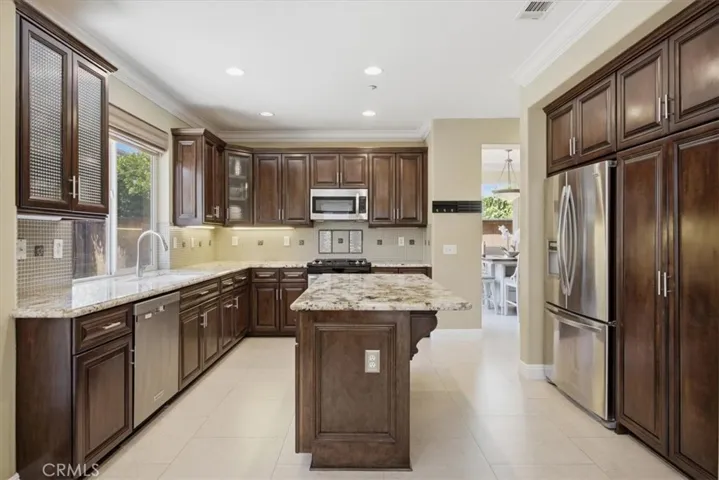 5 Woodlake, Buena Park, California 90621